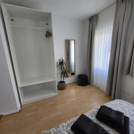 Guest house Alicia, Idealement Situe Brussels